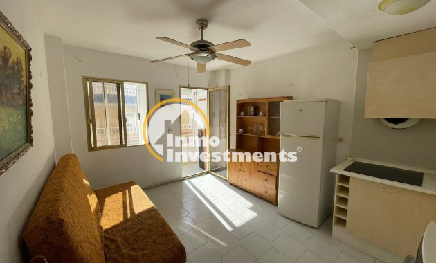 Resale - Studio  - Torrevieja - Centro