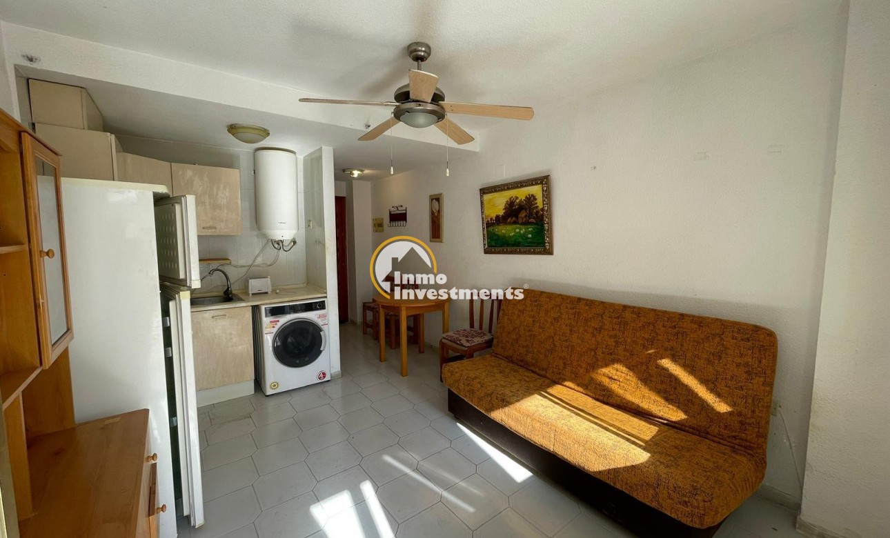 Resale - Studio  - Torrevieja - Centro