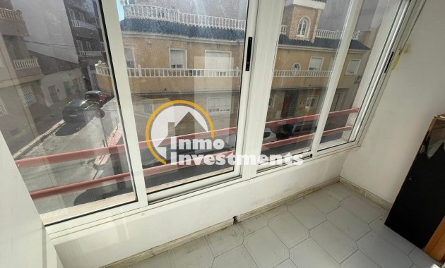 Resale - Studio  - Torrevieja - Centro