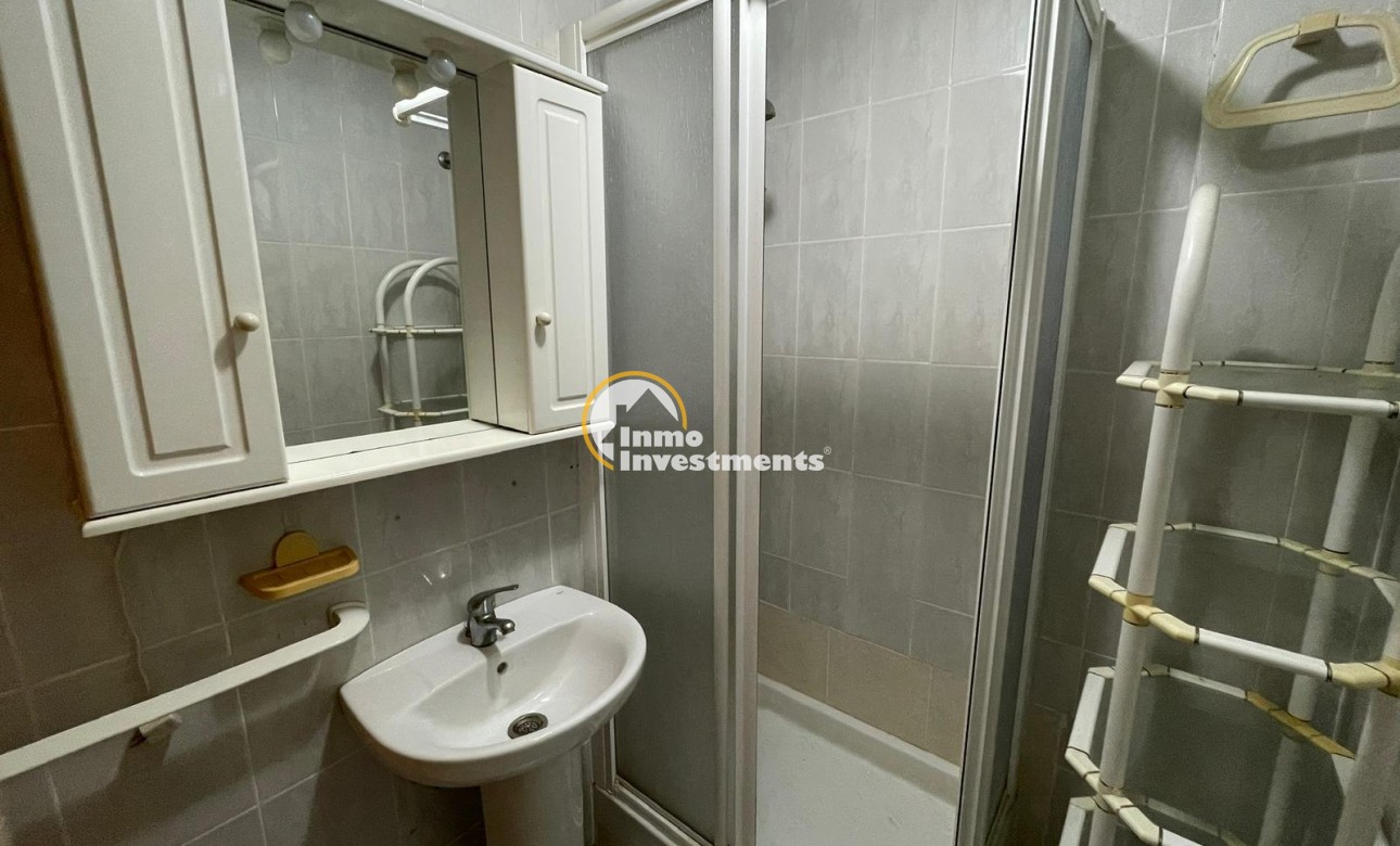 Resale - Studio  - Torrevieja - Centro