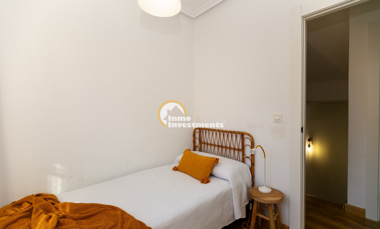Resale - Town house - Playa Flamenca