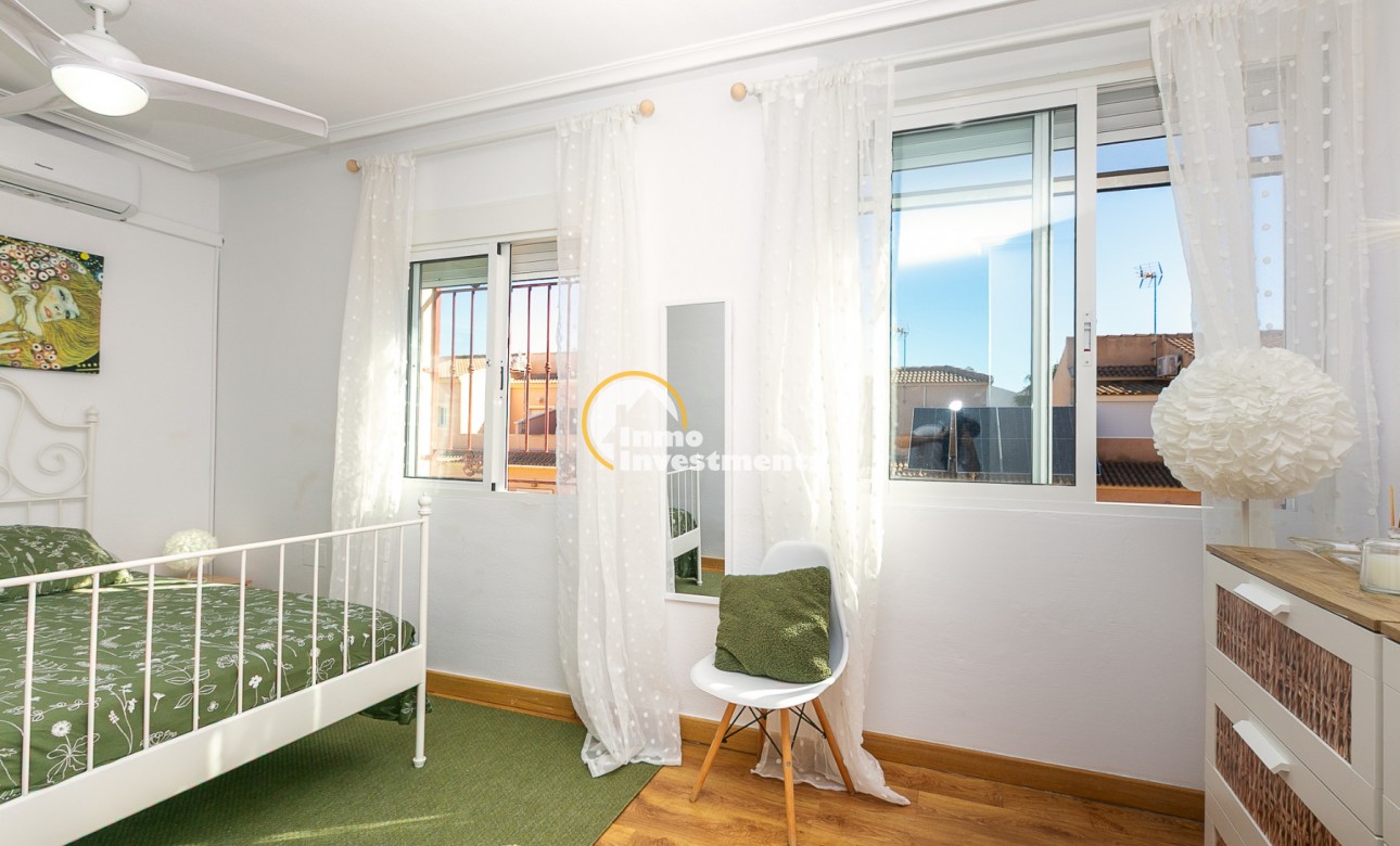 Resale - Town house - Playa Flamenca