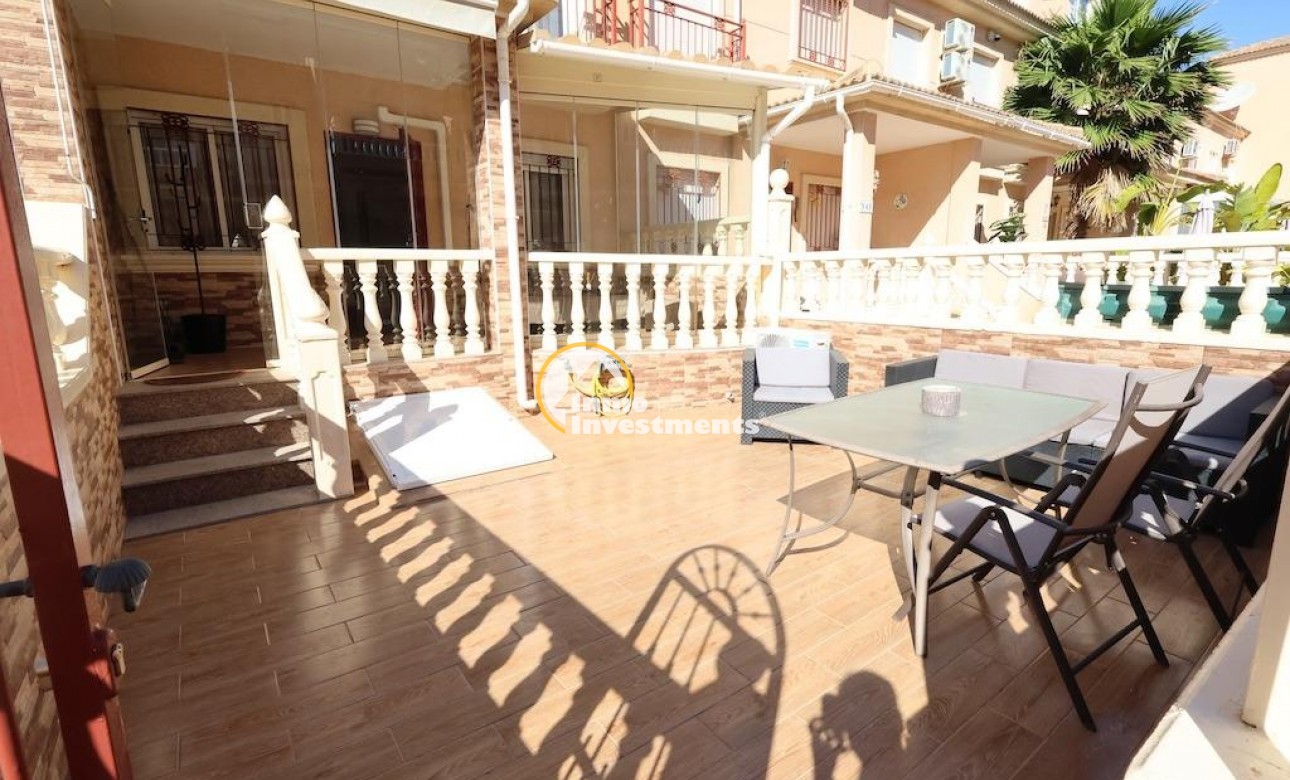 Resale - Town house - Orihuela Costa - La Zenia