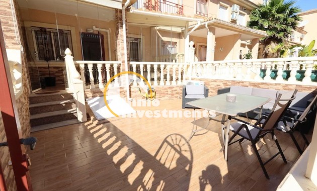 Resale - Town house - Orihuela Costa - La Zenia
