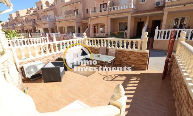Resale - Town house - Orihuela Costa - La Zenia