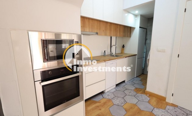 Resale - Town house - Orihuela Costa - La Zenia