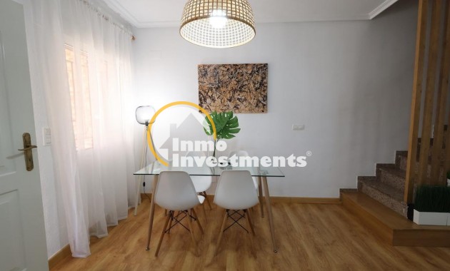 Resale - Town house - Orihuela Costa - La Zenia