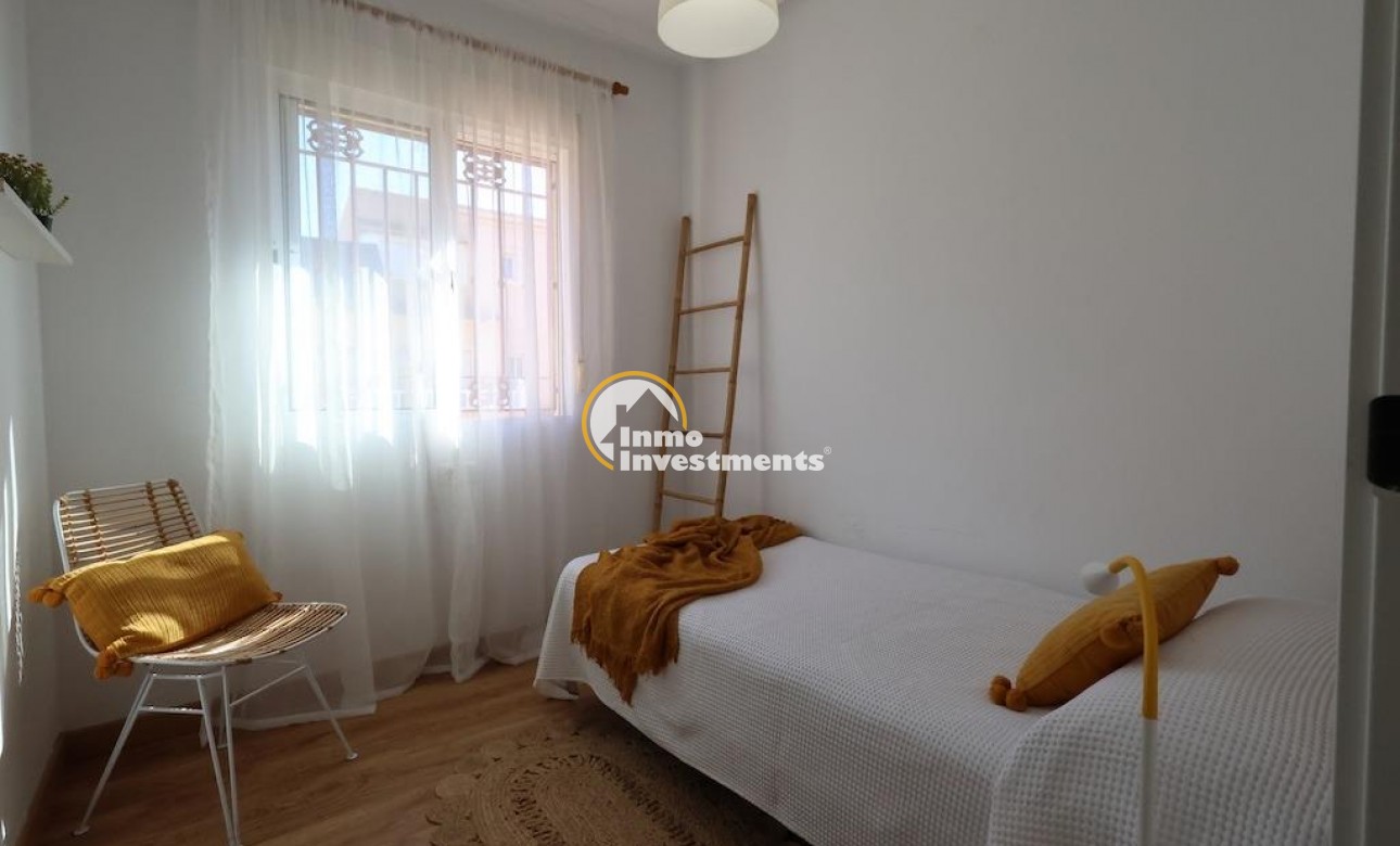 Resale - Town house - Orihuela Costa - La Zenia