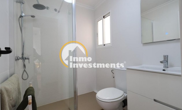 Resale - Town house - Orihuela Costa - La Zenia