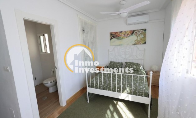 Resale - Town house - Orihuela Costa - La Zenia