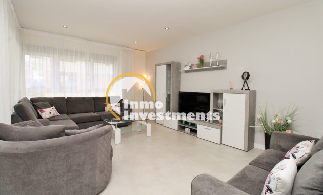 Resale - Apartment - Villamartin - Los Dolses