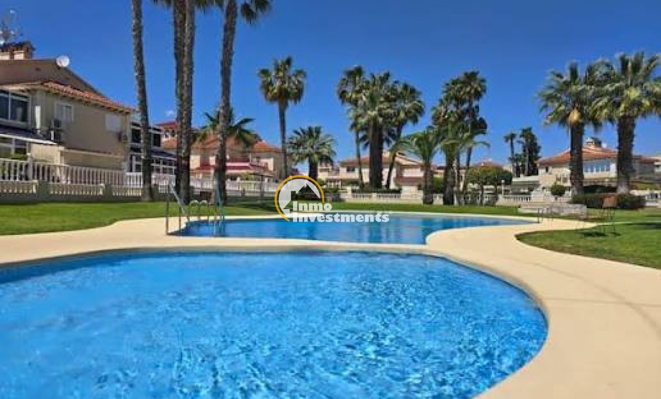 Resale - Apartment - Alicante