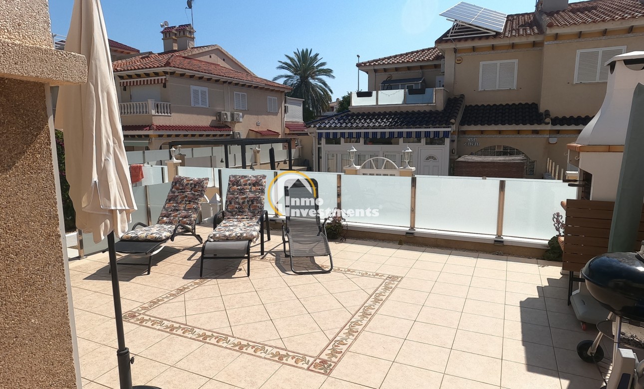 Resale - Apartment - Alicante