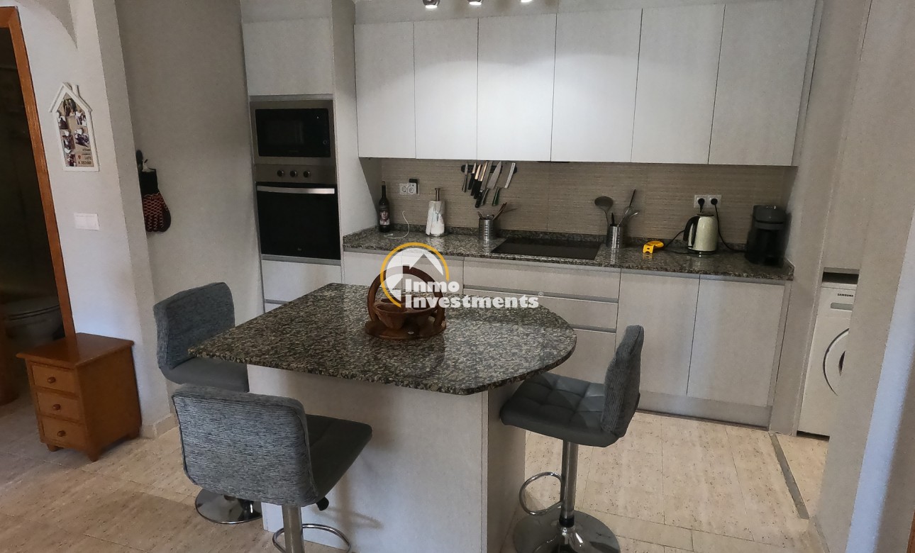 Resale - Apartment - Alicante