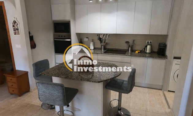 Resale - Apartment - Alicante