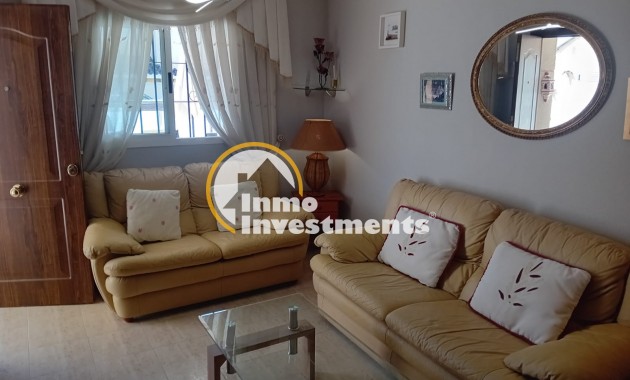 Resale - Apartment - Alicante
