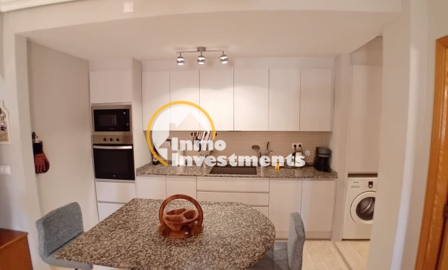 Resale - Apartment - Alicante