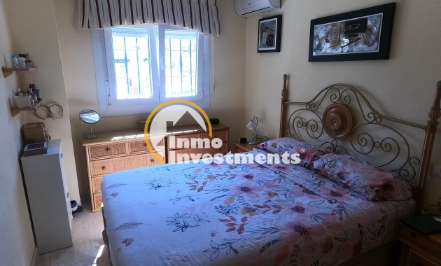 Resale - Apartment - Alicante