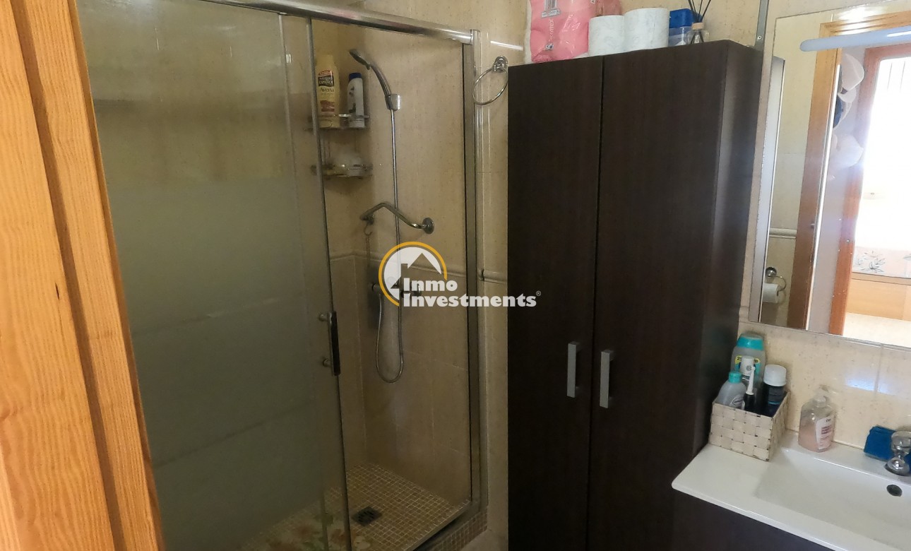 Resale - Apartment - Alicante
