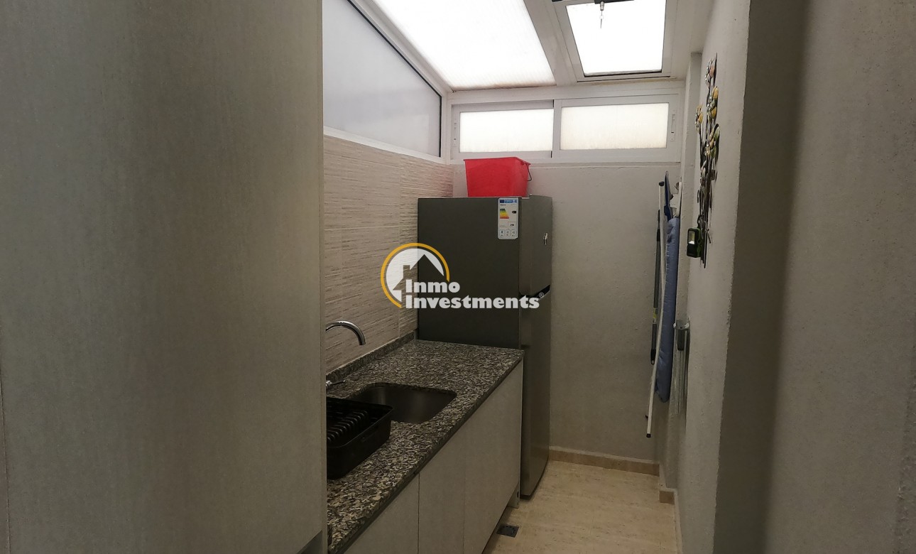 Resale - Apartment - Alicante