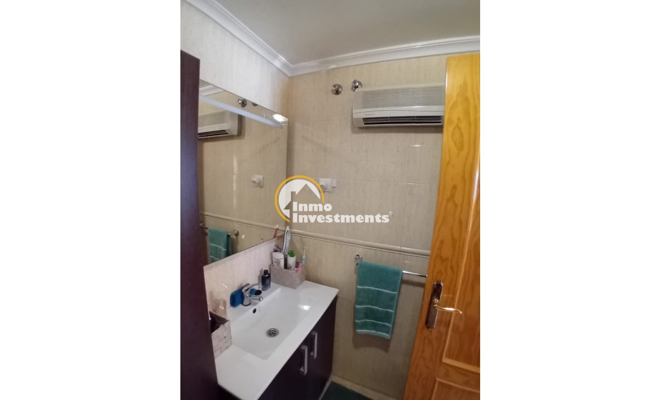 Resale - Apartment - Alicante