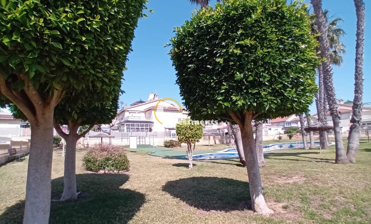Resale - Apartment - Alicante