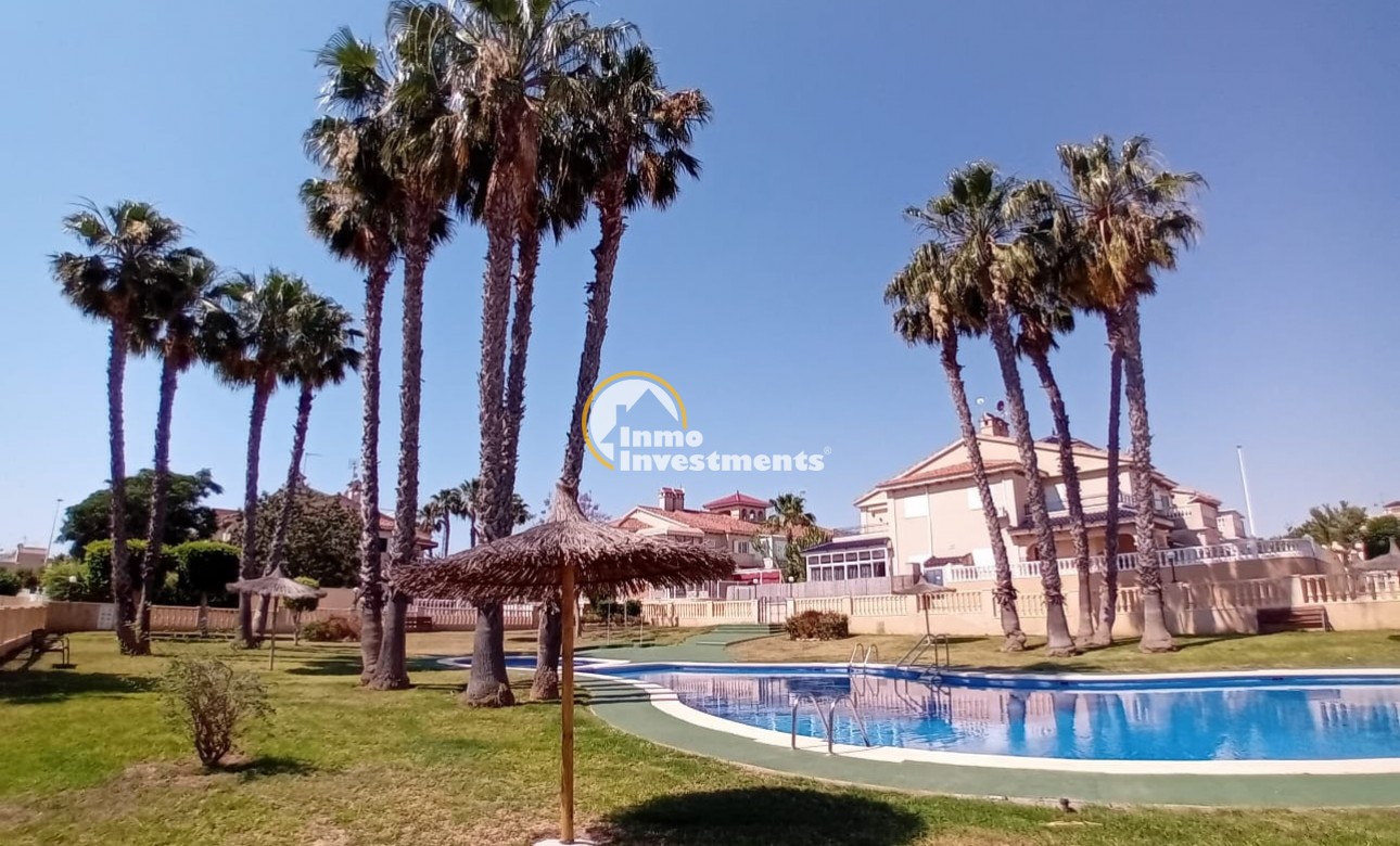 Resale - Apartment - Alicante