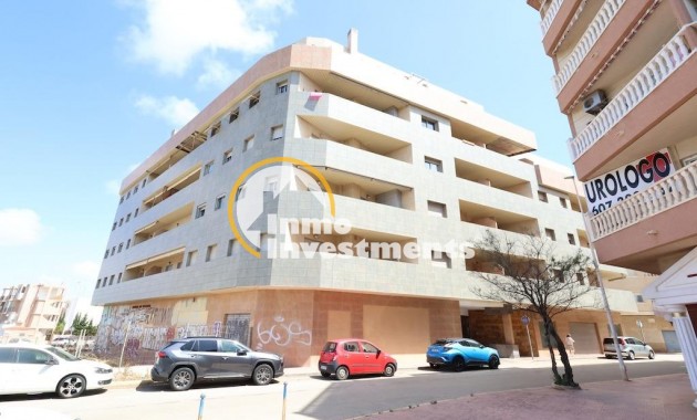 Resale - Apartment - Torrevieja - La Mata pueblo