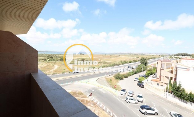 Resale - Apartment - Torrevieja - La Mata pueblo
