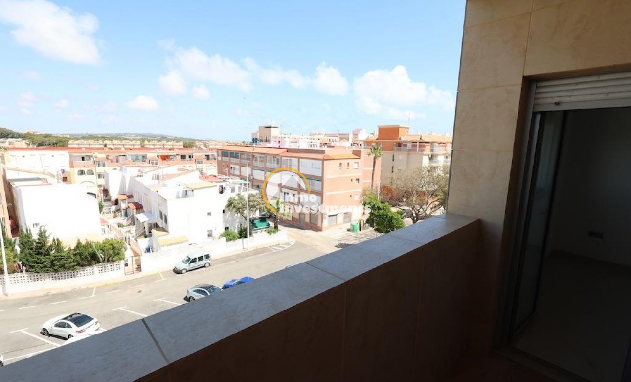 Resale - Apartment - Torrevieja - La Mata pueblo