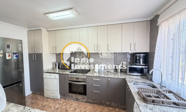 Resale - Town house - La Zenia