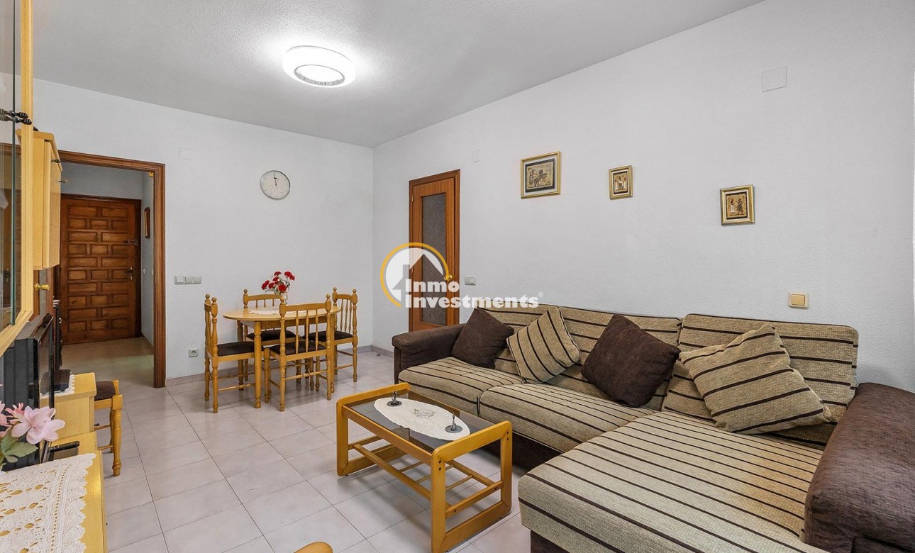 Gebrauchtimmobilien - Apartment - Torrevieja - Estacion de autobuses