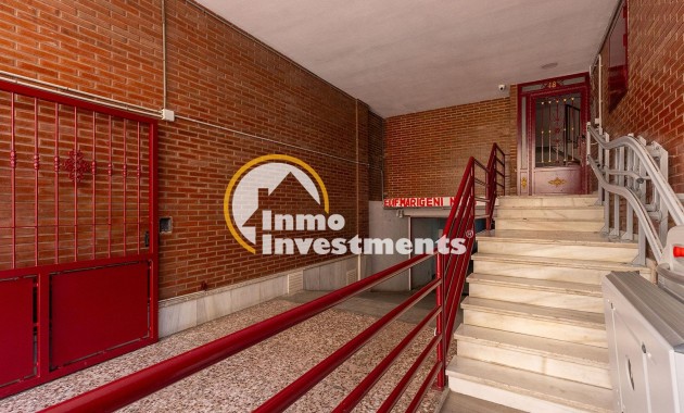 Gebrauchtimmobilien - Apartment - Torrevieja - Estacion de autobuses