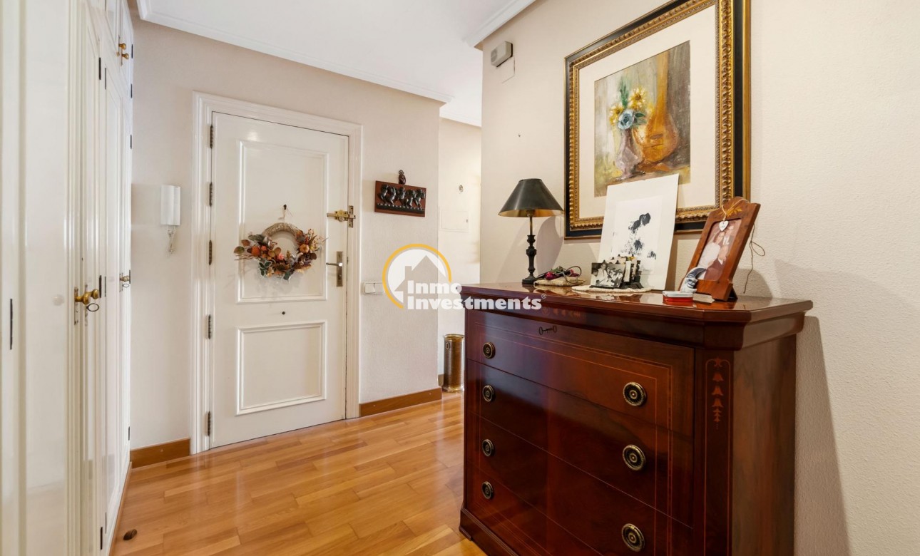 Gebrauchtimmobilien - Apartment - Torrevieja - Centro - Muelle Pesquero