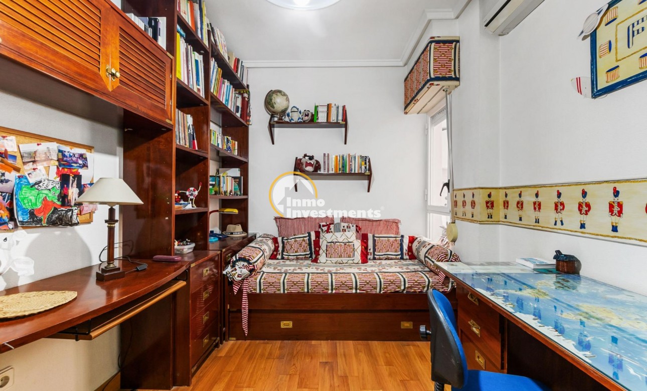 Gebrauchtimmobilien - Apartment - Torrevieja - Centro - Muelle Pesquero