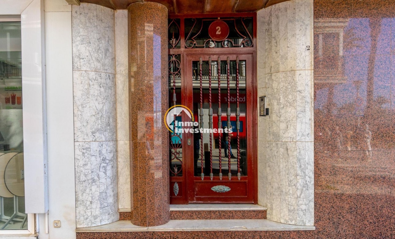 Gebrauchtimmobilien - Apartment - Torrevieja - Centro - Muelle Pesquero