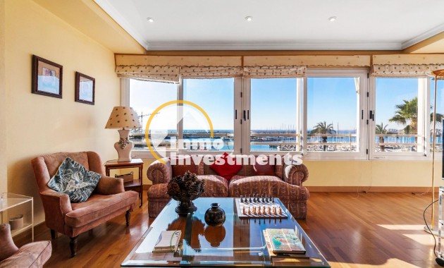 Gebrauchtimmobilien - Apartment - Torrevieja - Centro - Muelle Pesquero