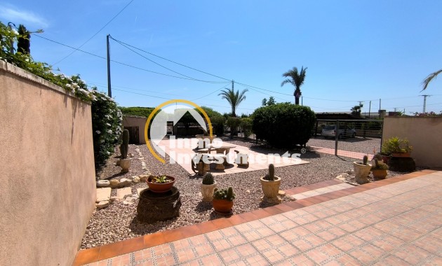 Resale - Finca - Albatera