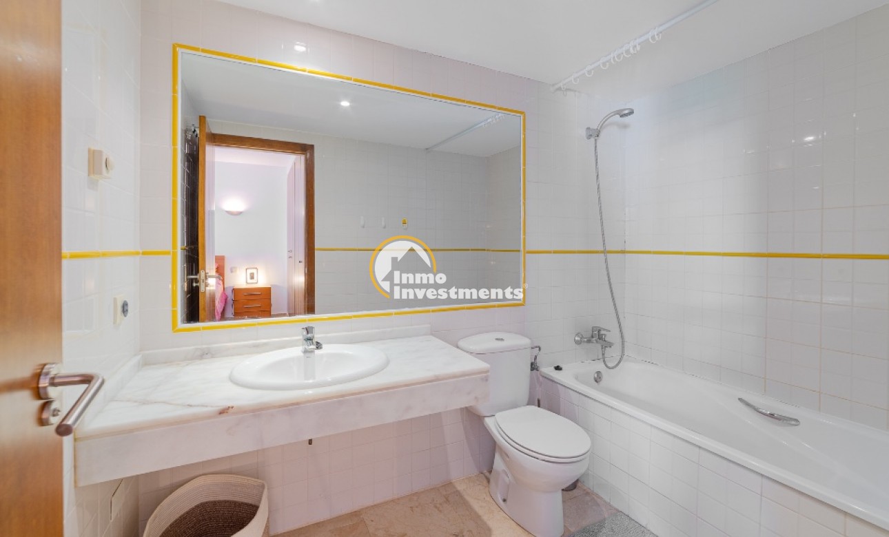 Resale - Apartment - Punta Prima