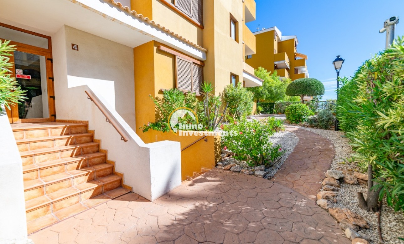 Resale - Apartment - Punta Prima