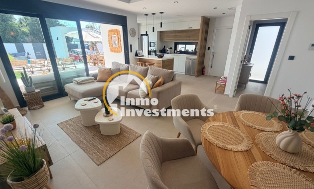 Reventa - Chalet independiente - Dolores