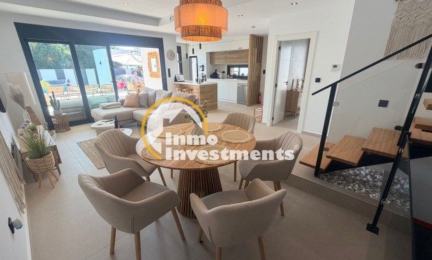 Reventa - Chalet independiente - Dolores