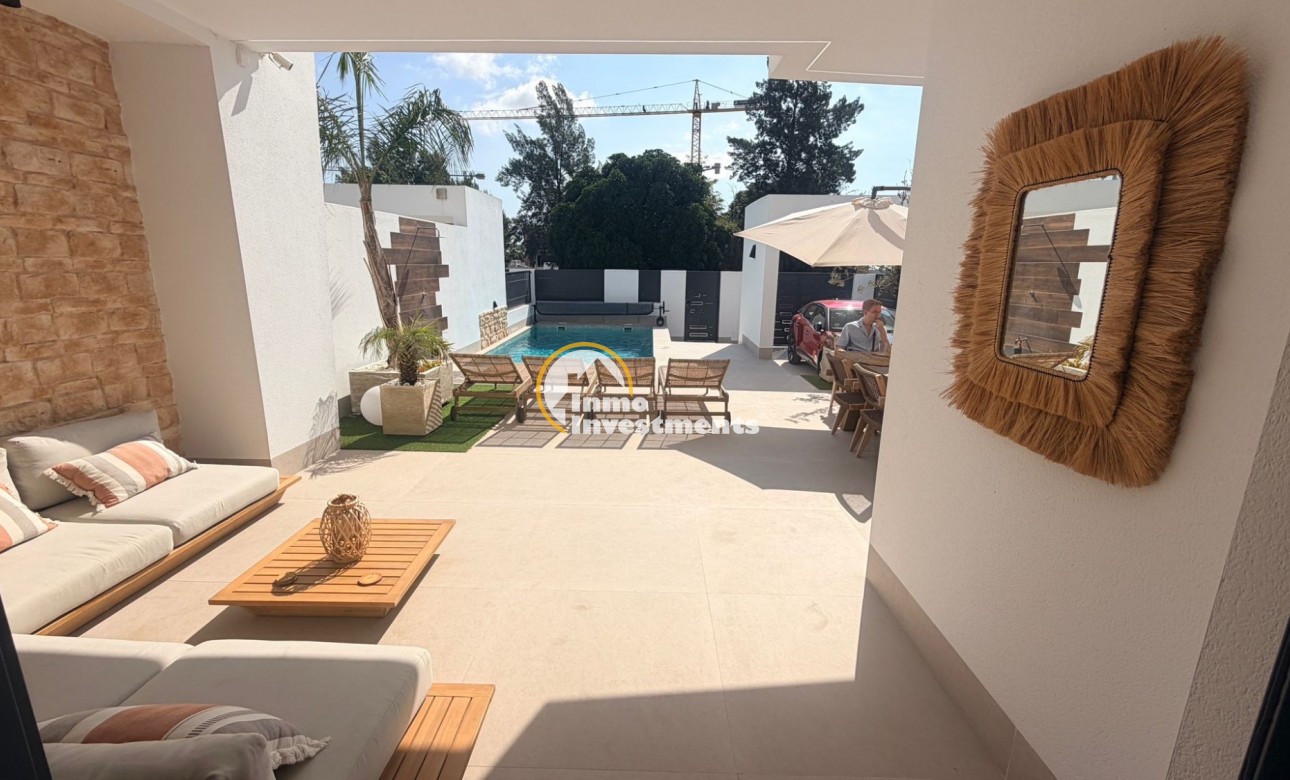 Reventa - Chalet independiente - Dolores