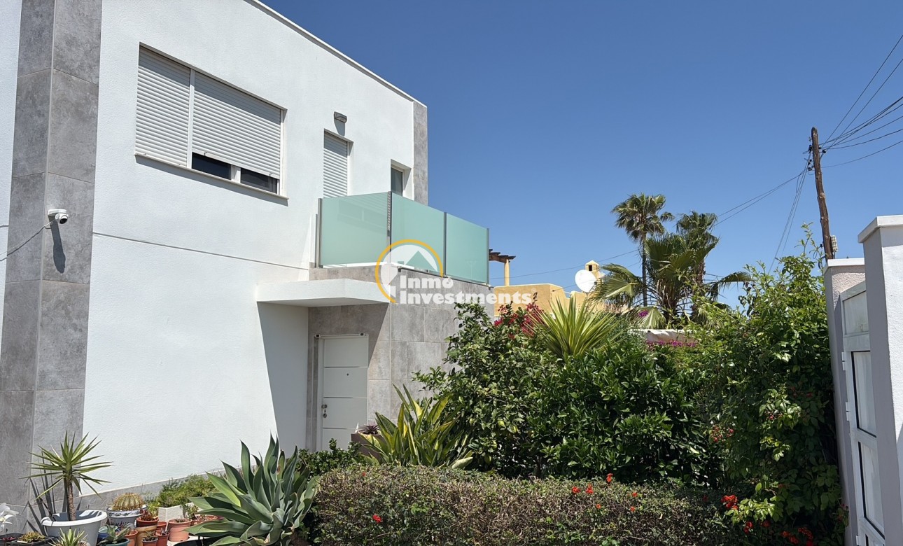 Bestaande bouw - Villa - Torrevieja - Torreta - Florida