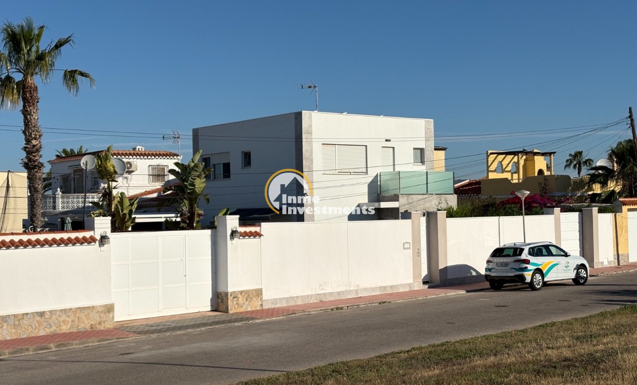 Bestaande bouw - Villa - Torrevieja - Torreta - Florida