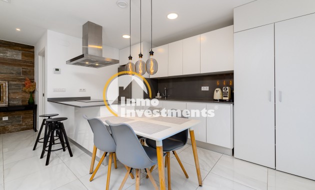 Resale - Villa - Villamartin