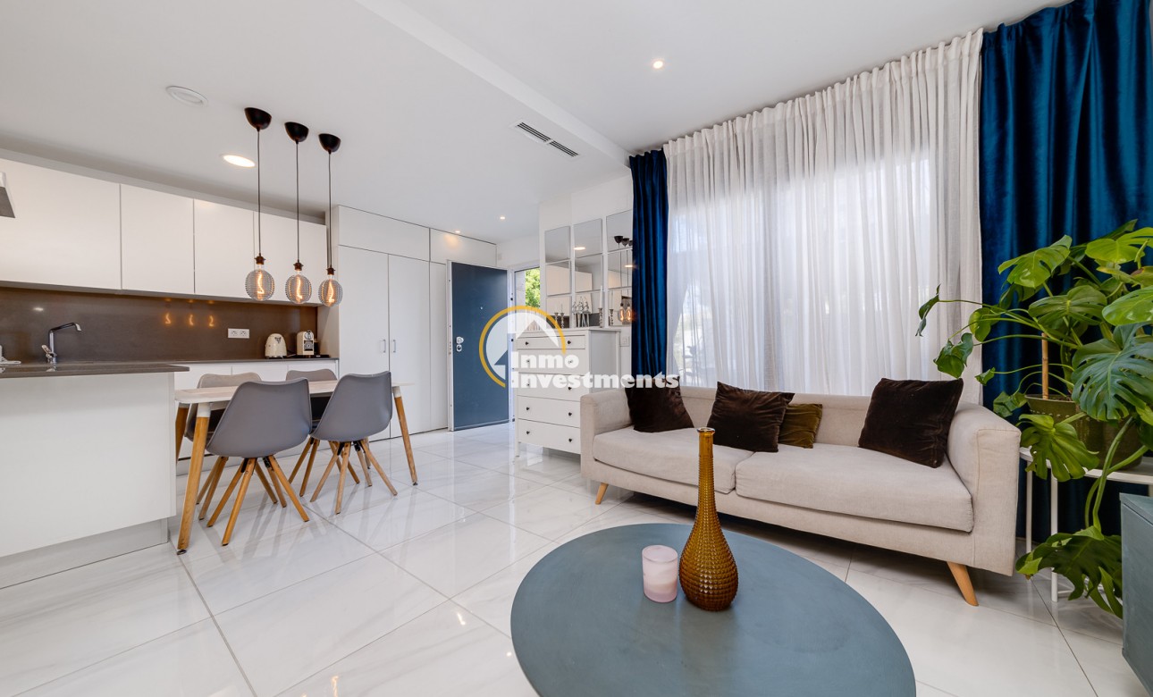 Resale - Villa - Villamartin