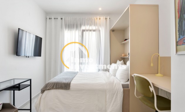 Resale - Villa - Villamartin