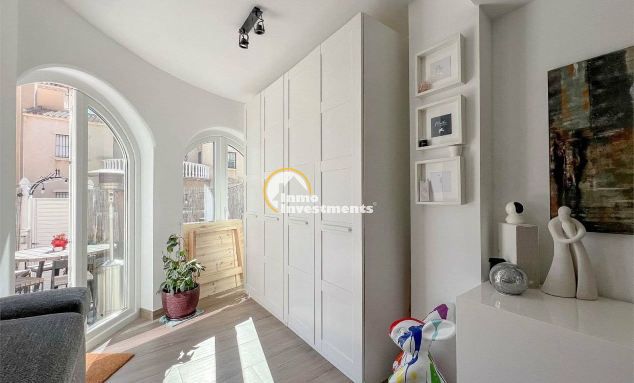 Bestaande bouw - Villa - Orihuela Costa - Villamartín