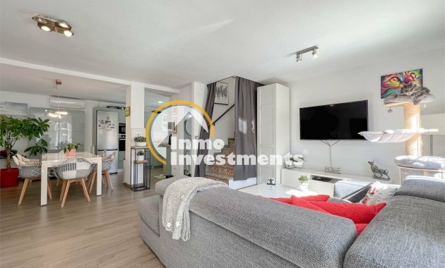 Bestaande bouw - Villa - Orihuela Costa - Villamartín